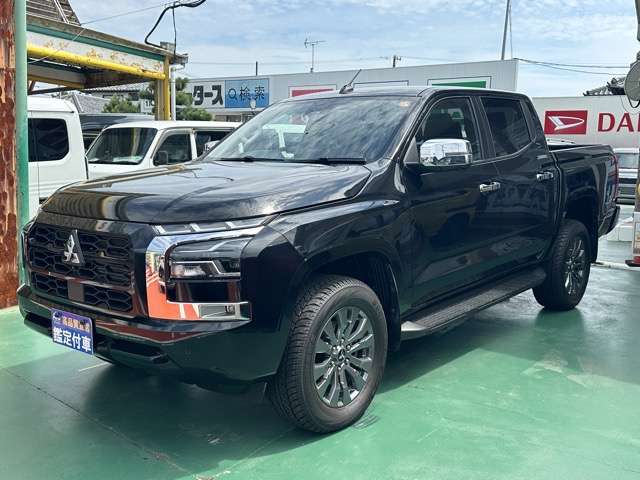 Mitsubishi Triton 3