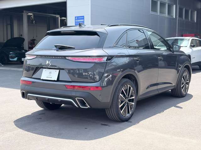 DS Automobiles DS7 12