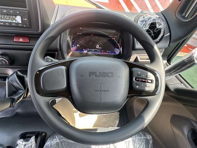 Mitsubishi Fuso Canter 7
