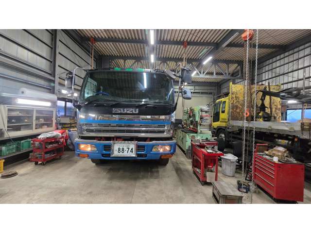 Isuzu Giga 2
