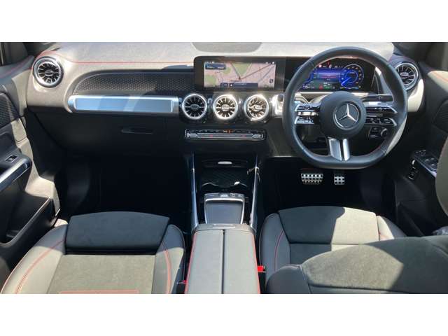Mercedes-Benz EQB 7