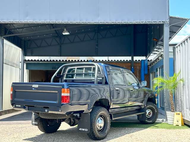Toyota Hilux 6