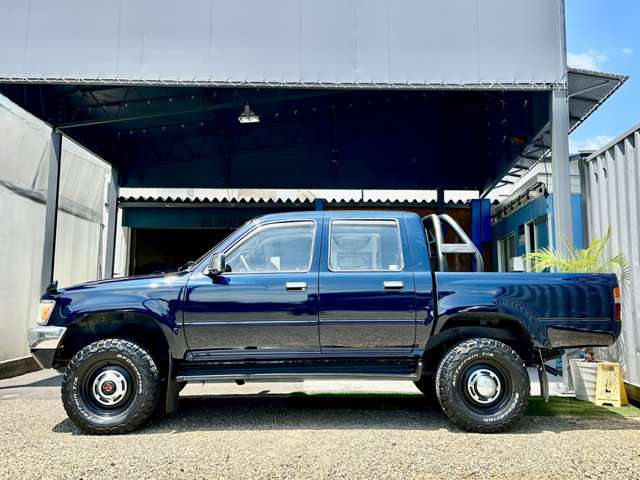 Toyota Hilux 9
