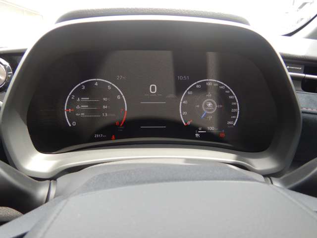 Lexus LBX 11