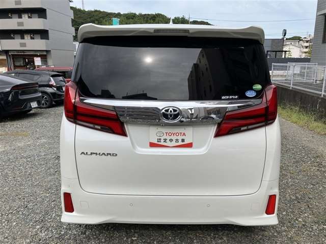 Toyota Alphard 11