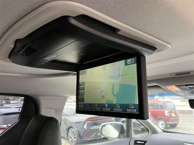 Toyota Alphard 3