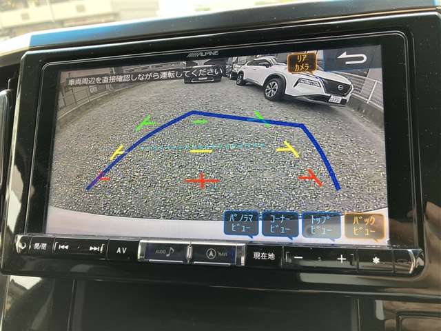 Toyota Alphard 4