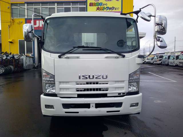 Isuzu Forward 2