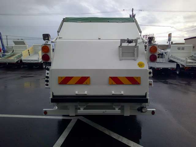 Isuzu Forward 6