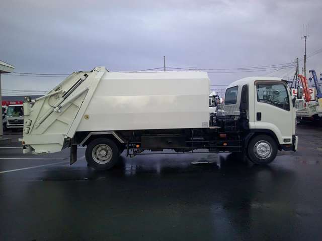 Isuzu Forward 8