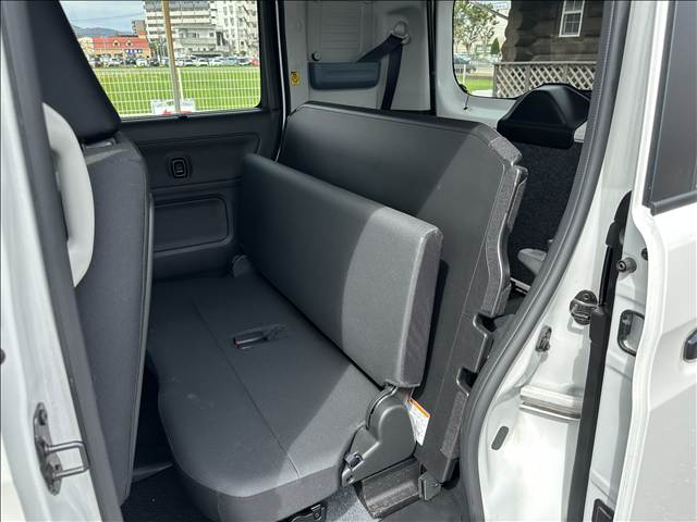 Suzuki Spacia Base 6