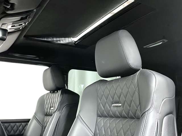 Mercedes-Benz G-Class 8