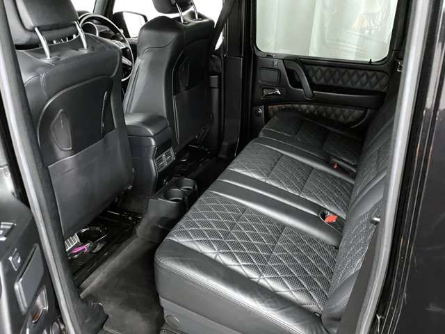 Mercedes-Benz G-Class 9