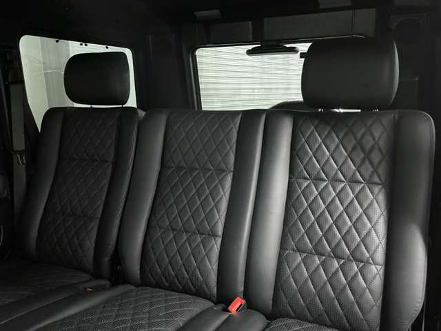 Mercedes-Benz G-Class 10