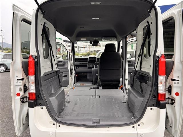 Honda N-VAN 8