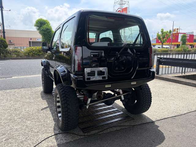 Suzuki Jimny 10