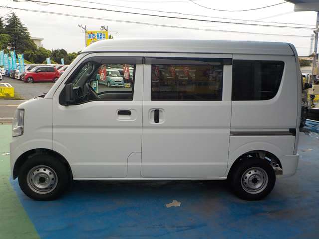 Nissan NV100 Clipper 12