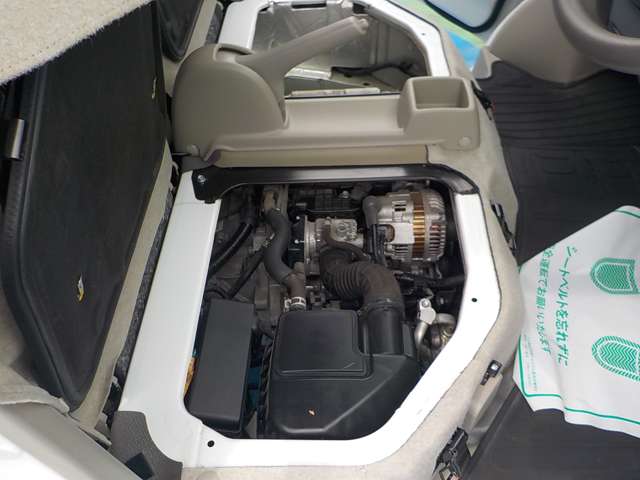 Nissan NV100 Clipper 6