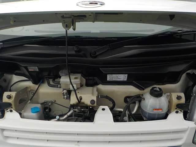 Nissan NV100 Clipper 8