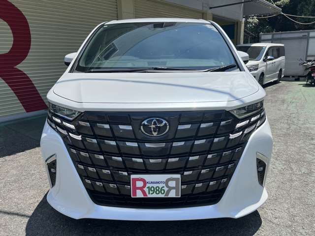 Toyota Alphard 11