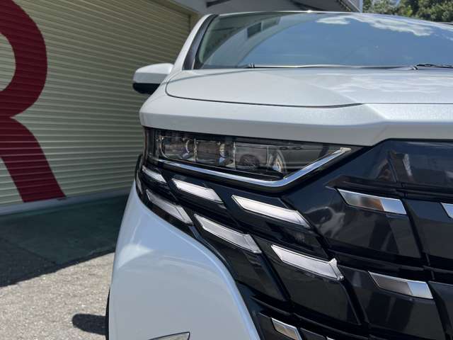 Toyota Alphard 10