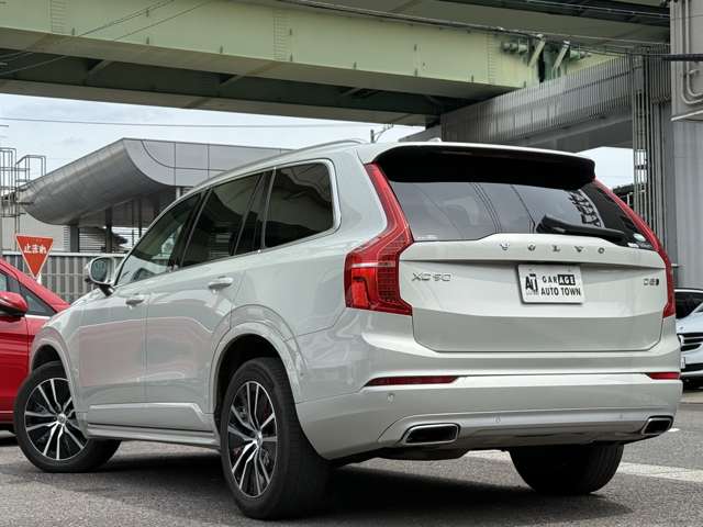 Volvo XC90 6
