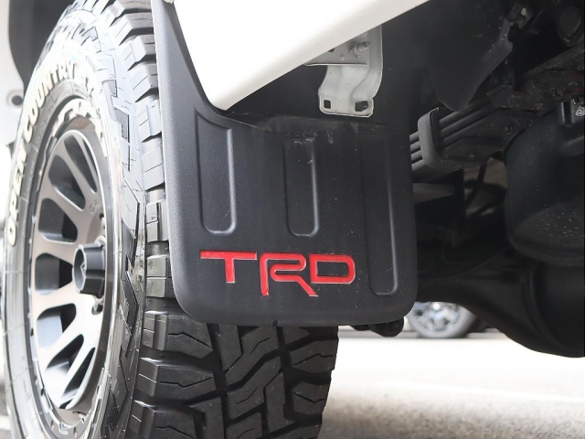 Toyota Hilux 7