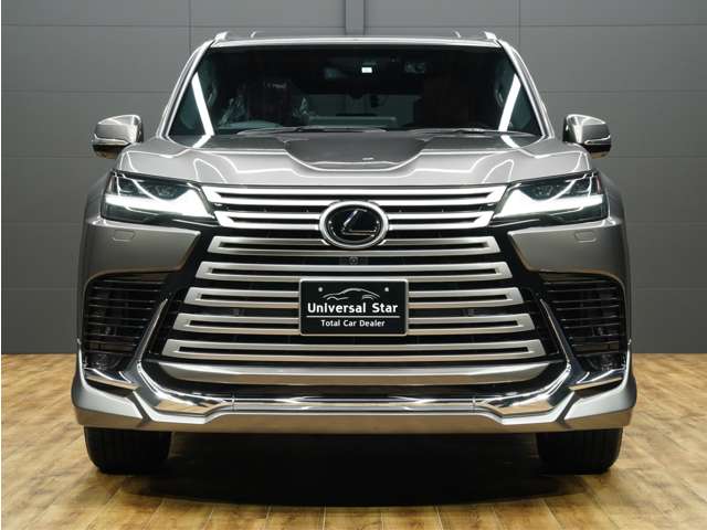 Lexus LX 11