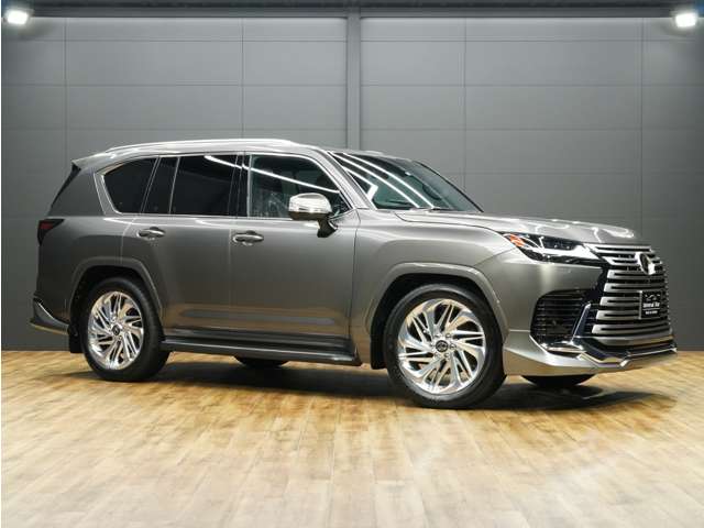 Lexus LX 12