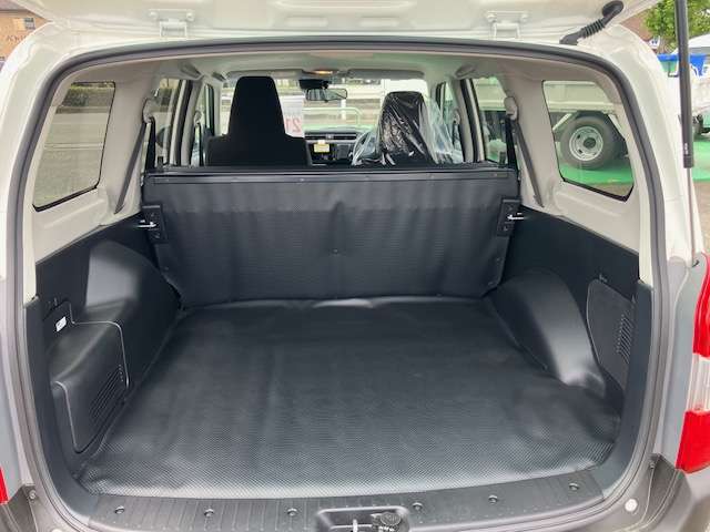 Toyota Probox Van 12
