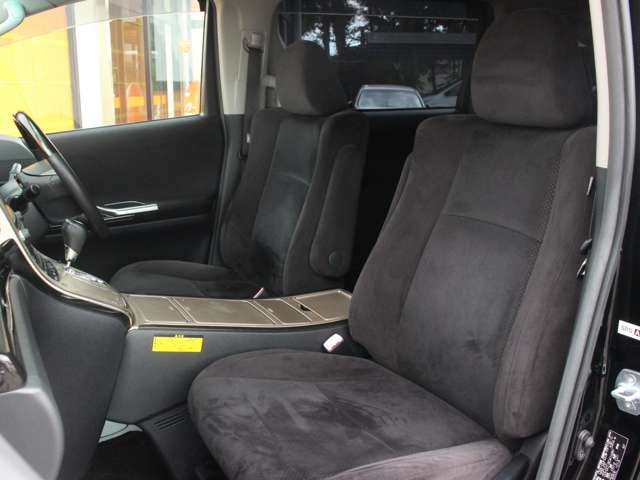 Toyota Alphard 6