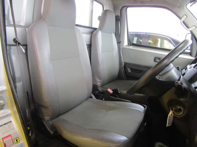 Toyota Light Ace Truck 6