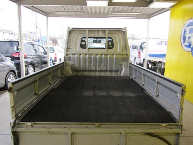 Toyota Light Ace Truck 8
