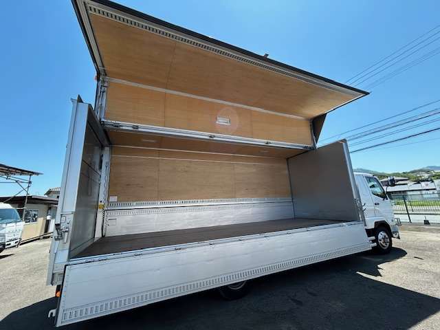 Mitsubishi Fuso Fighter 3