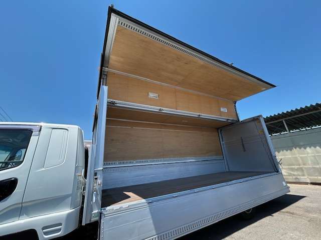 Mitsubishi Fuso Fighter 4