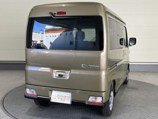 Daihatsu Atrai 7