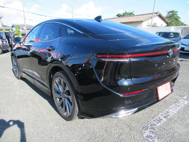 Toyota Crown Crossover 7