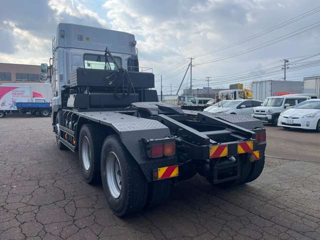 Hino Profia 4