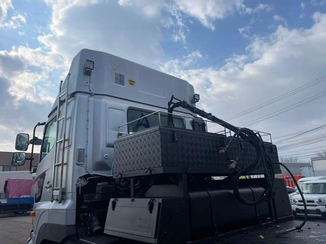Hino Profia 5