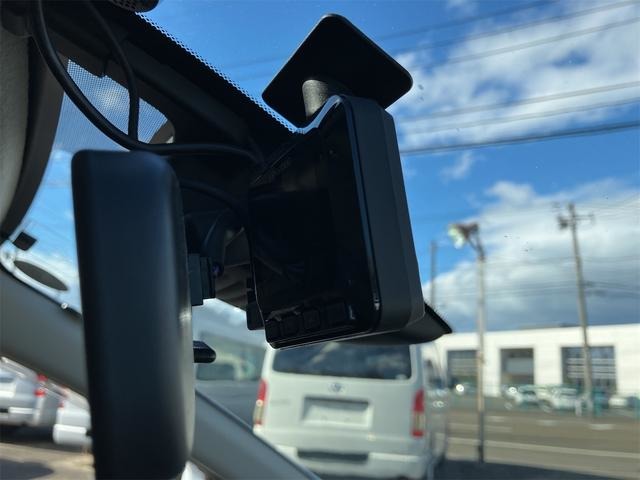 Nissan NV150 AD 9