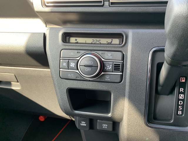 Daihatsu Atrai 12