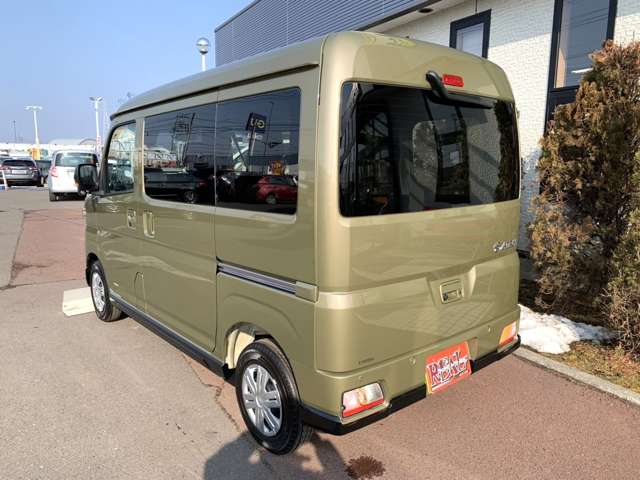 Daihatsu Atrai 7