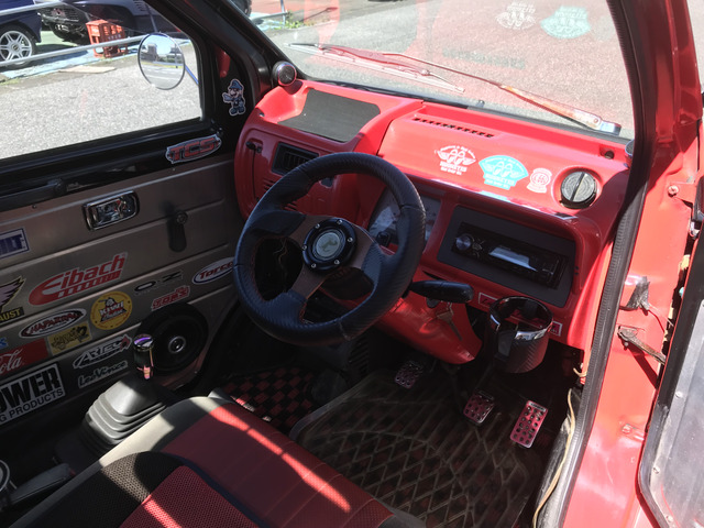 Daihatsu Midget II 11