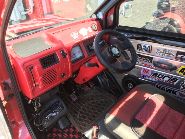 Daihatsu Midget II 10