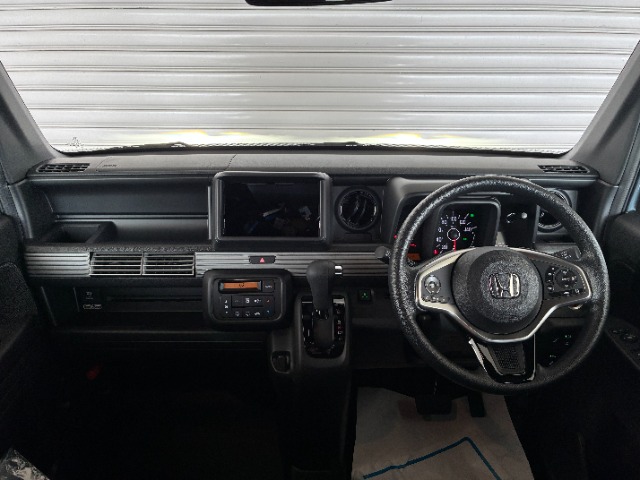 Honda N-VAN 10