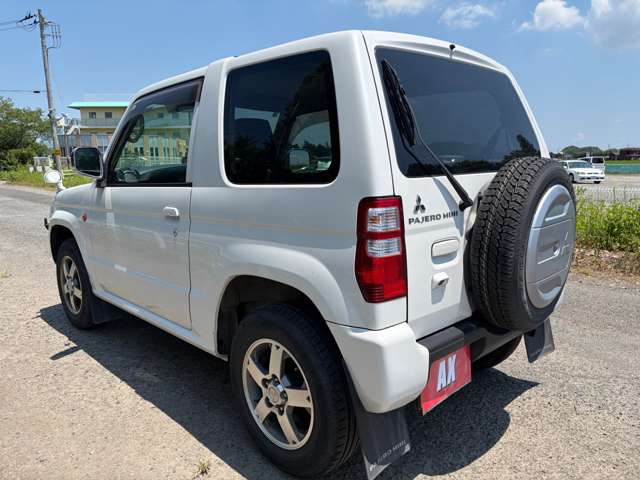 Mitsubishi Pajero Mini 11