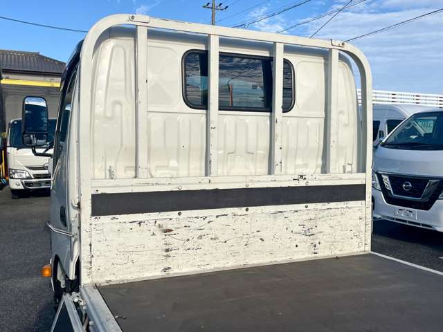 Hino Dutro 12