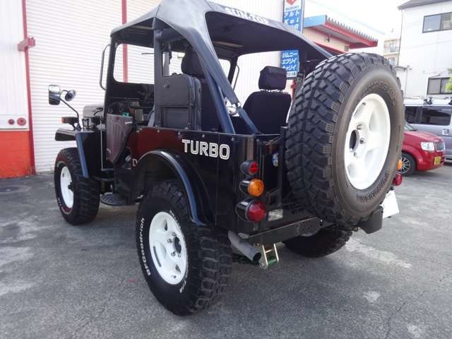 Mitsubishi Jeep 3