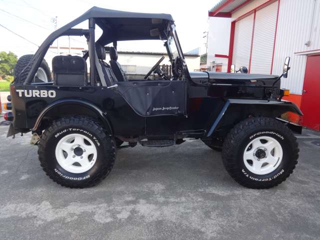 Mitsubishi Jeep 6