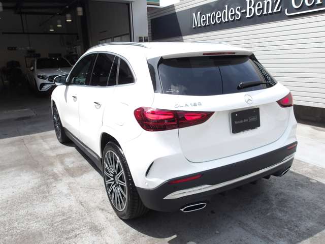 Mercedes-Benz GLA-Class 12